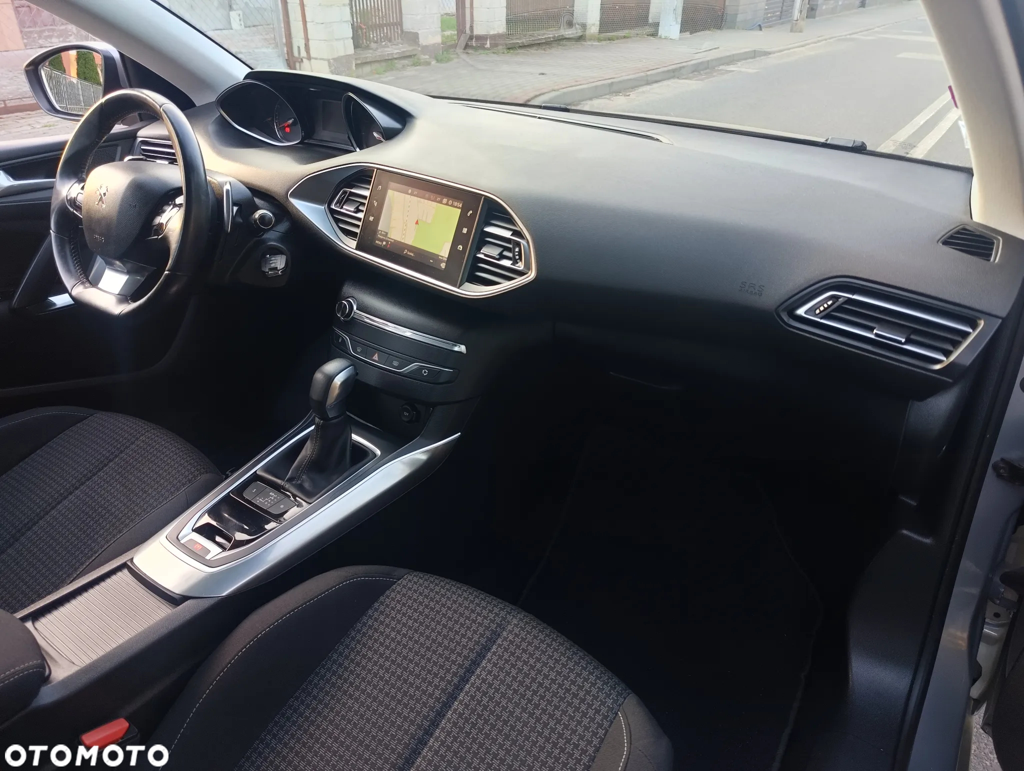 Peugeot 308 1.5 BlueHDi Allure S&S EAT6 - 21