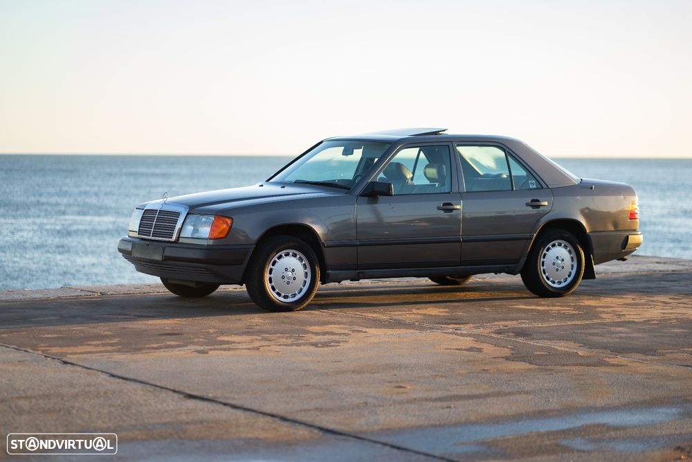 Mercedes-Benz W124 (1984-1997) 300 D Turbo - 25