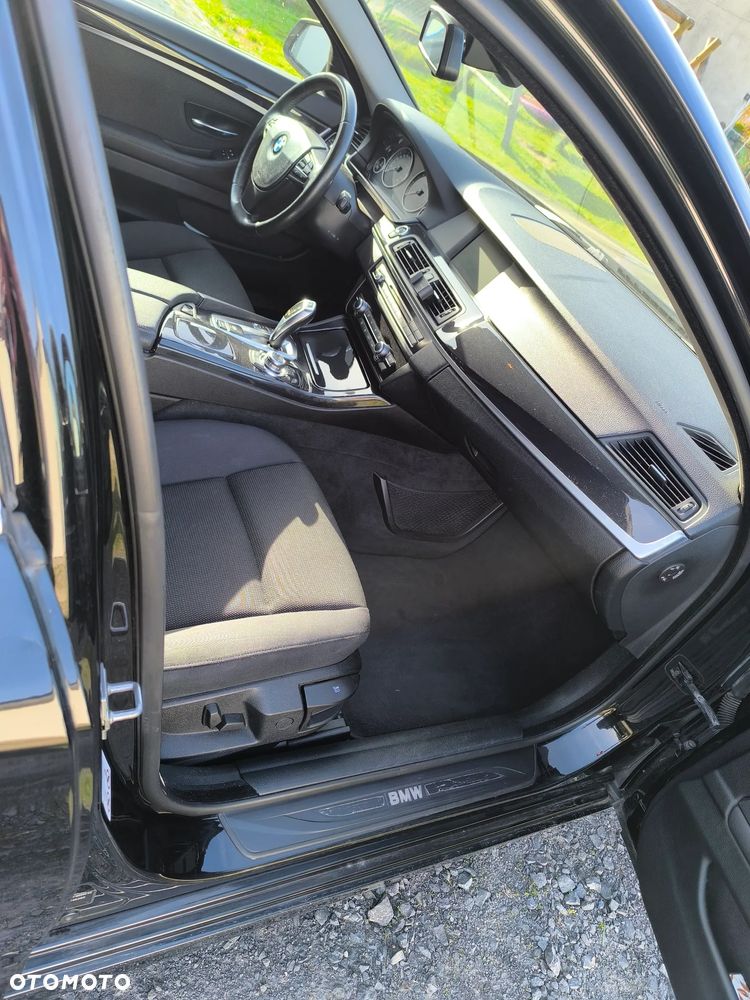 BMW Seria 5 520d - 11