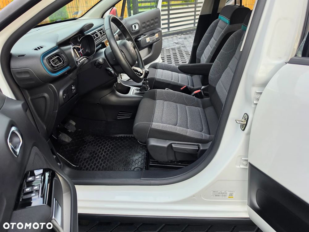 Citroën C3 1.2 PureTech Shine S&S - 27