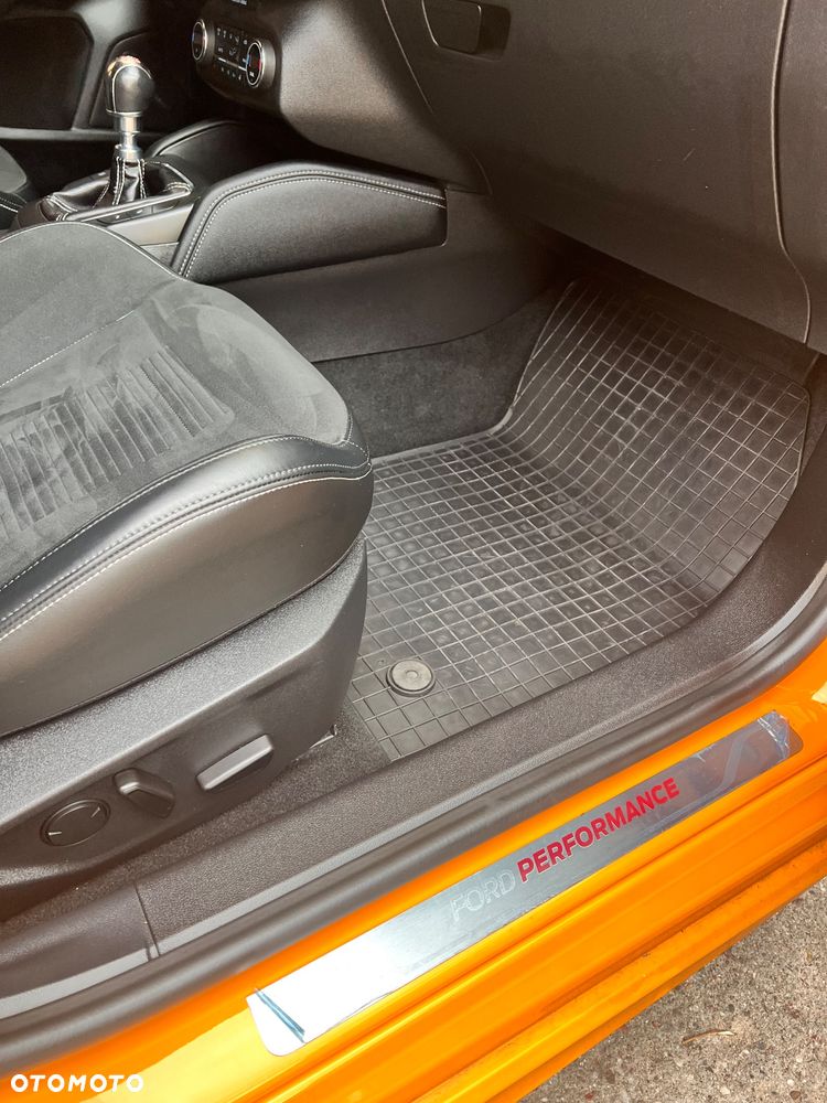 Ford Focus 2.3 EcoBoost ST-3 - 18