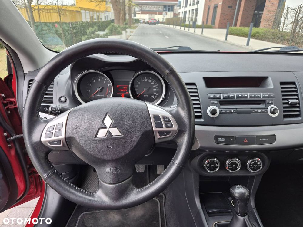 Mitsubishi Lancer 1.8 Invite - 8