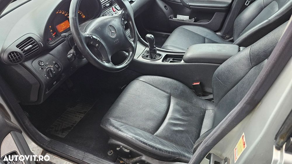 Mercedes-Benz C 220 T CDI Avantgarde - 3