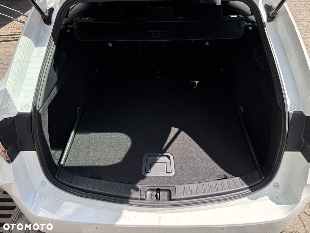 Toyota Corolla 1.8 Hybrid Active - 18