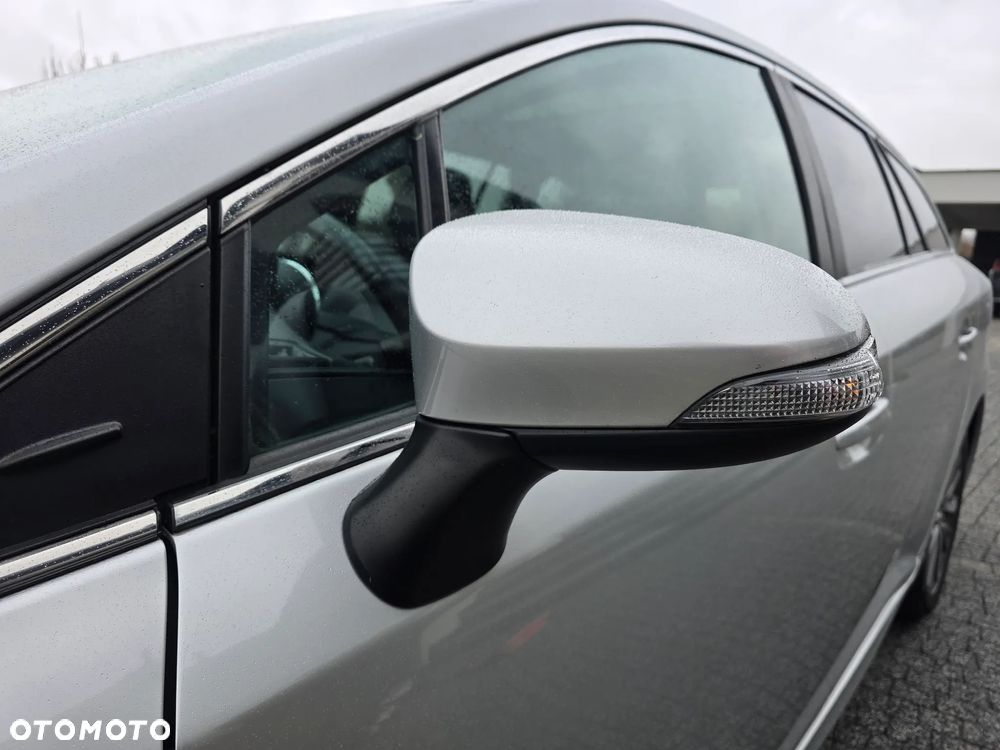 Toyota Avensis Touring Sports 1.8 Multidrive S Executive - 29