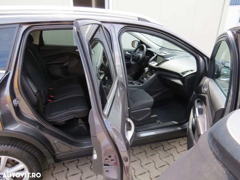 Ford Kuga 1.5 EcoBoost 4x4 Aut. Titanium - 10