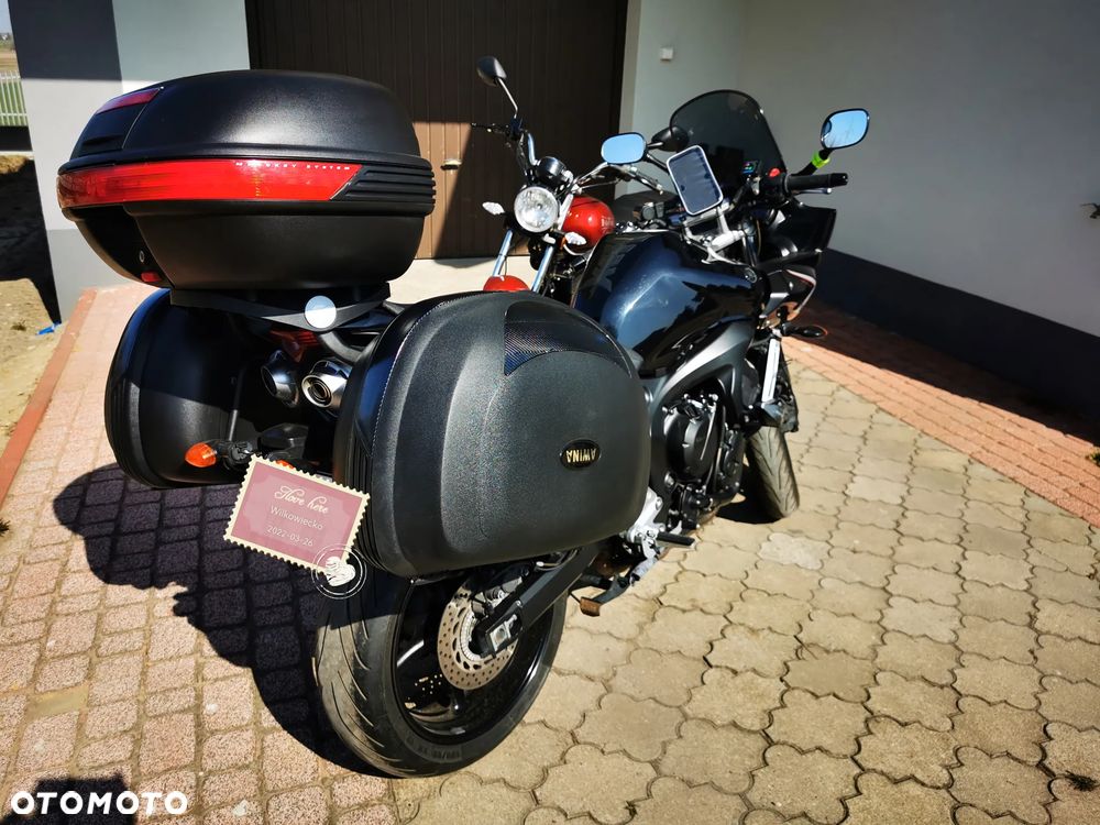 Yamaha FZ6 - 4