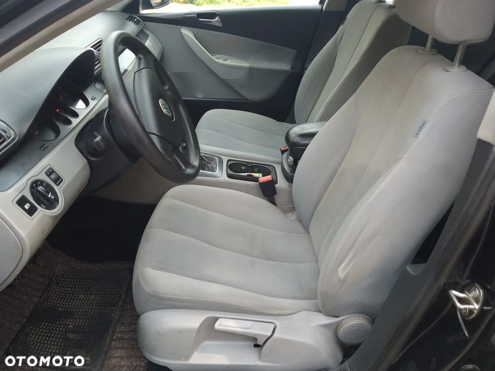Volkswagen Passat 1.9 TDI Comfortline - 7