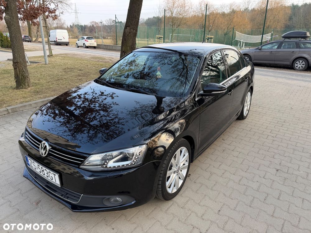 Volkswagen Jetta - 6