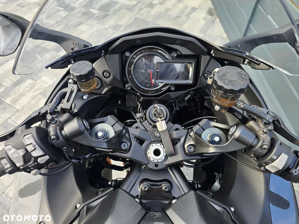 Kawasaki Ninja - 12