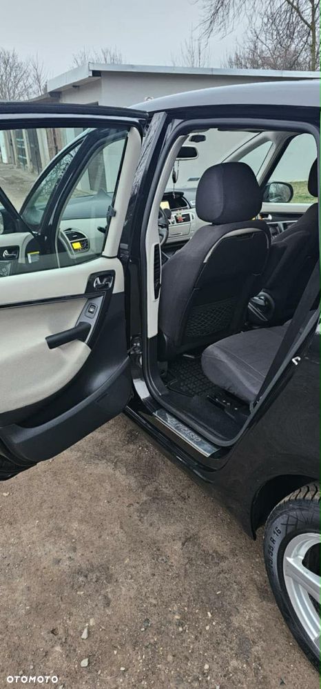 Citroën C4 Picasso 1.6 HDi My Way - 11