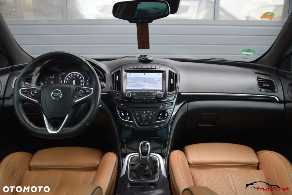 Opel Insignia - 38