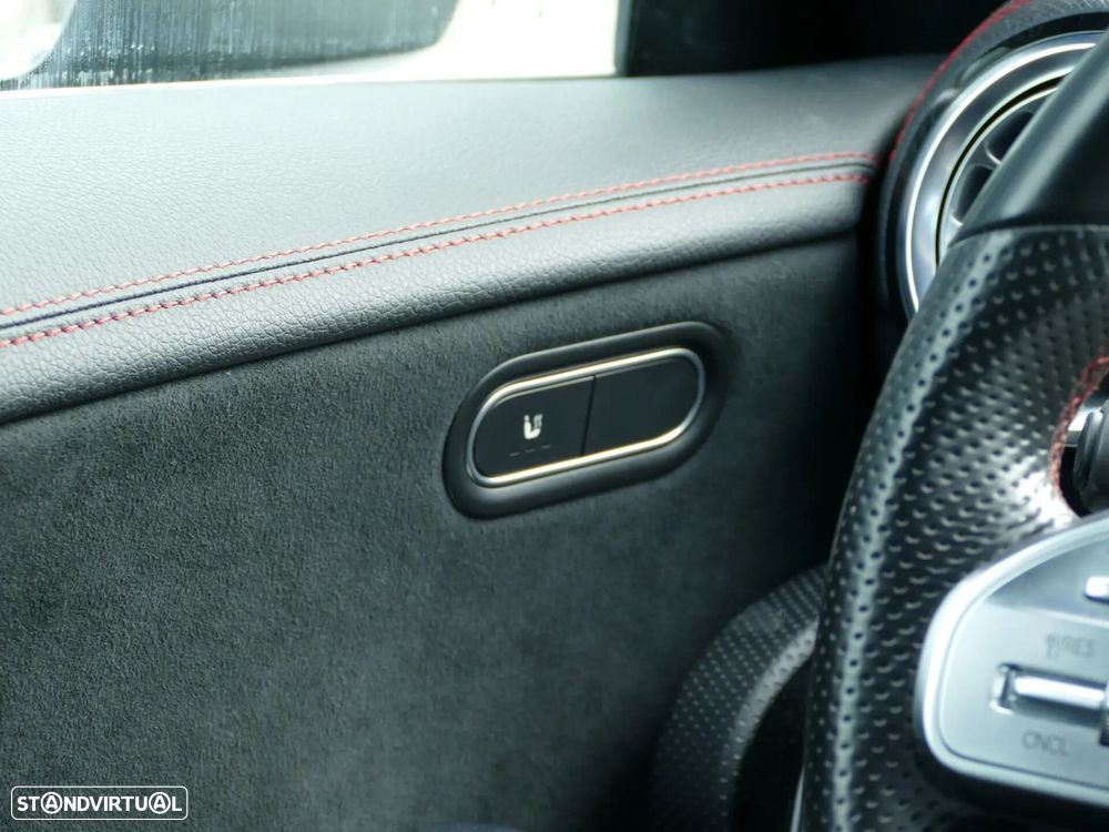 Mercedes-Benz CLA 250 e Shooting Brake AMG Line - 31