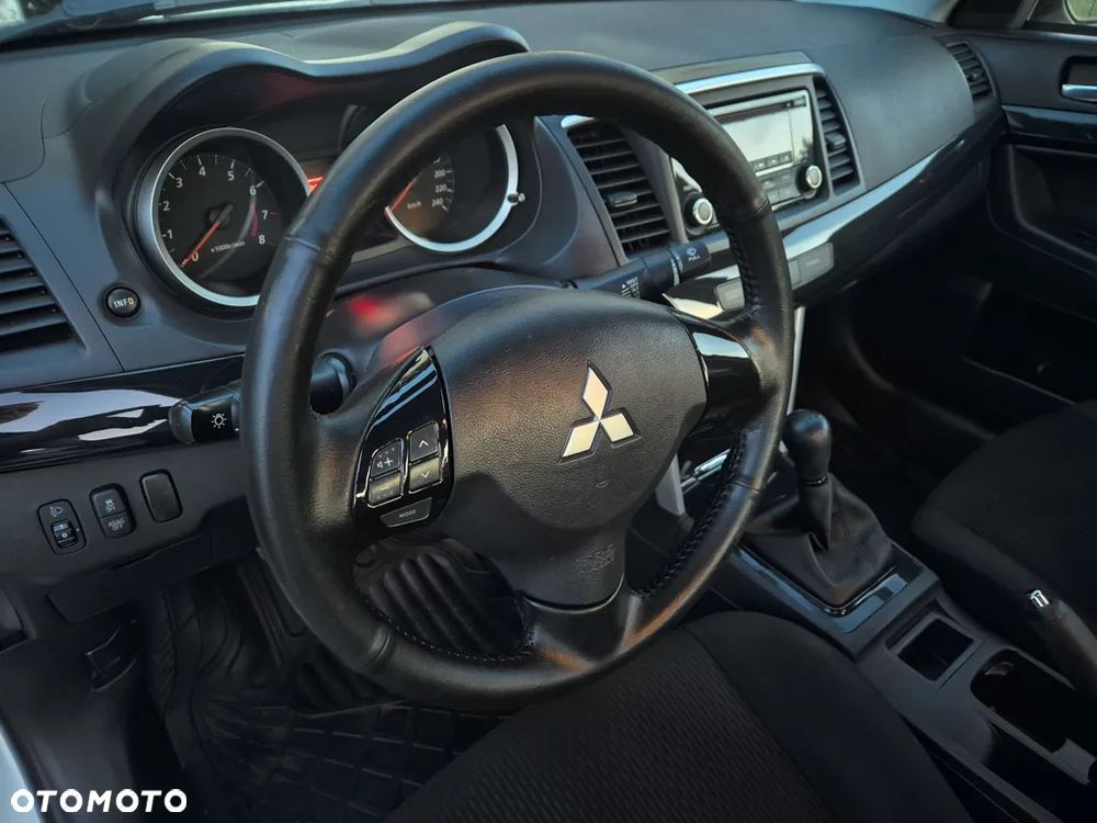 Mitsubishi Lancer - 21