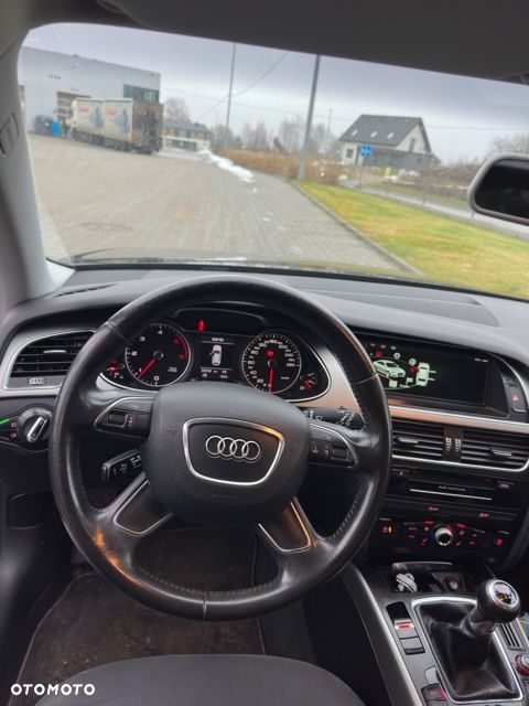Audi A4 Avant 2.0 TDI DPF Ambiente - 19