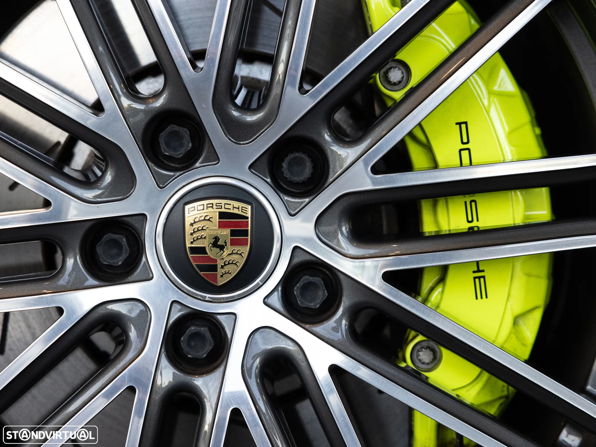 Porsche Panamera 4 E-Hybrid Platinum Edition - 19