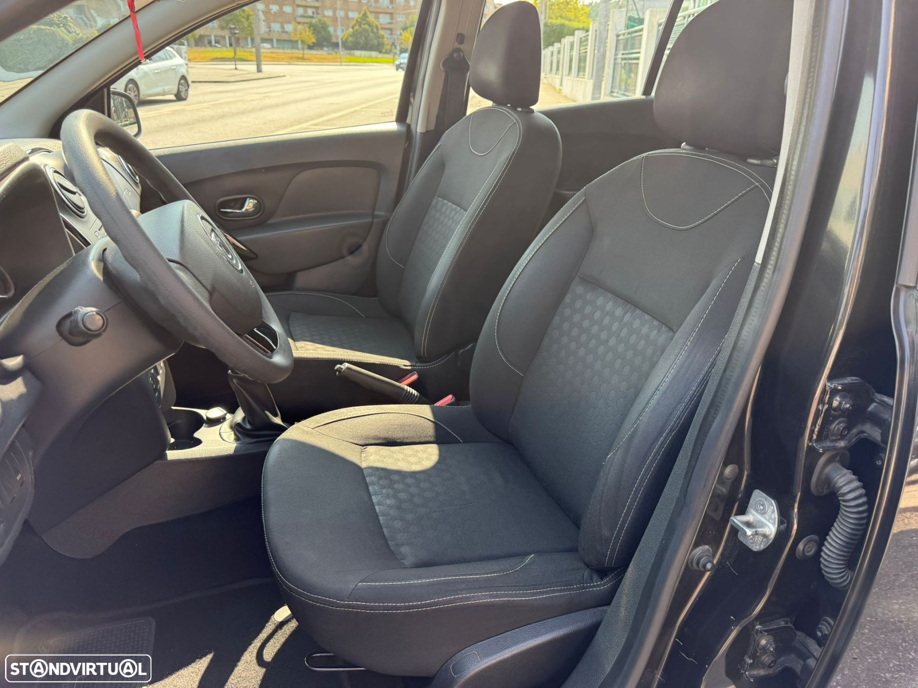 Dacia Sandero 0.9 TCe Confort - 17