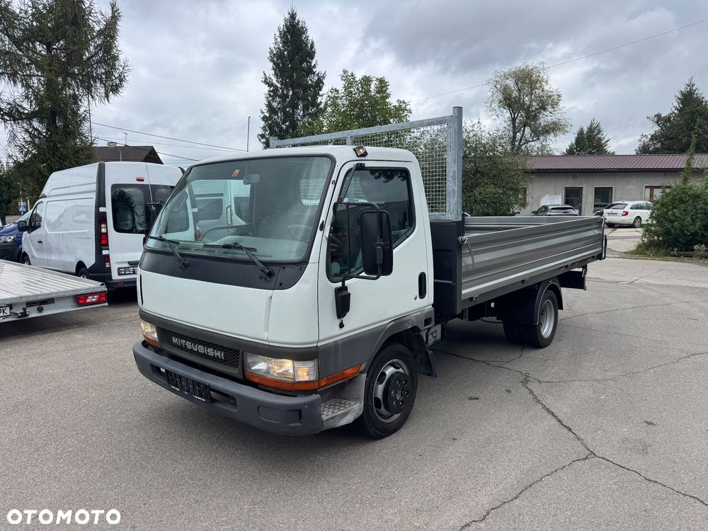 Mitsubishi Canter - 1