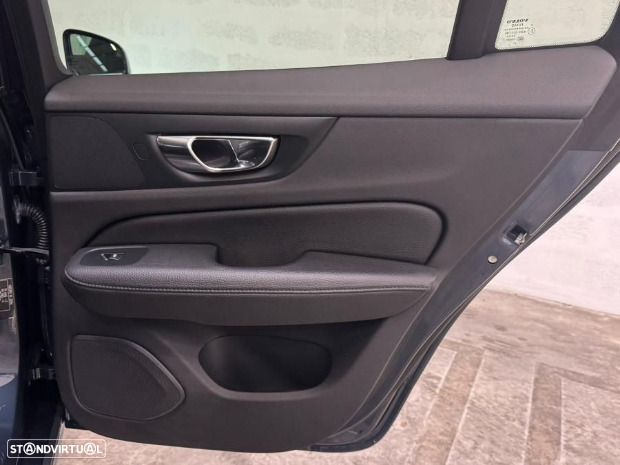 Volvo V60 2.0 T6 AWD TE Inscription - 44