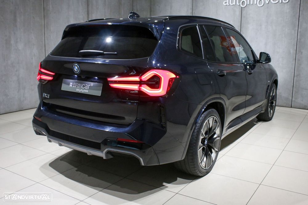 BMW iX3 M Sport Impressive - 14