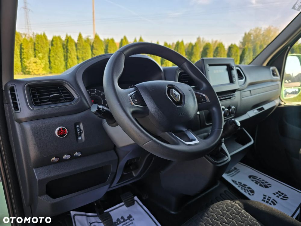 Renault Master-Koniowóz - 36