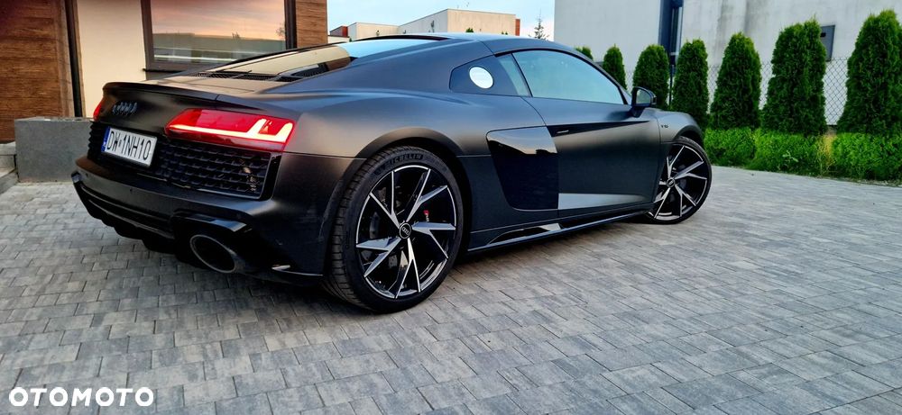 Audi R8 Coupé - 12