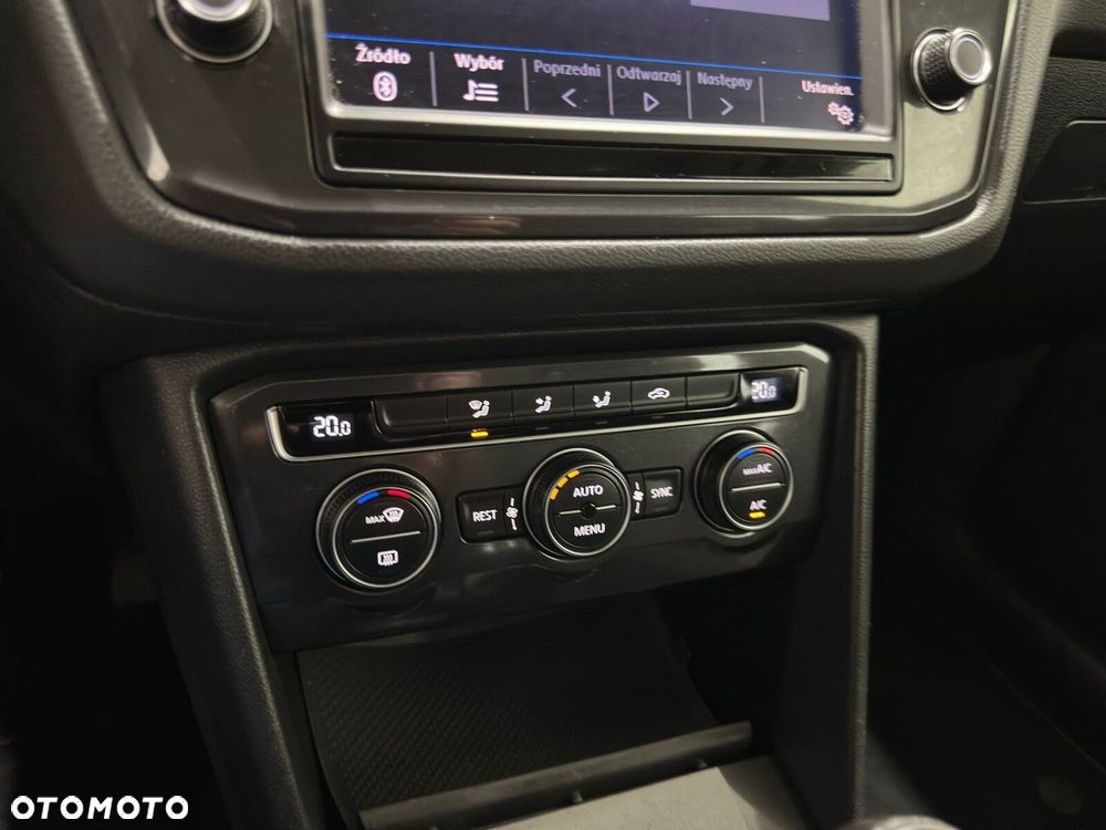 Volkswagen Tiguan - 24