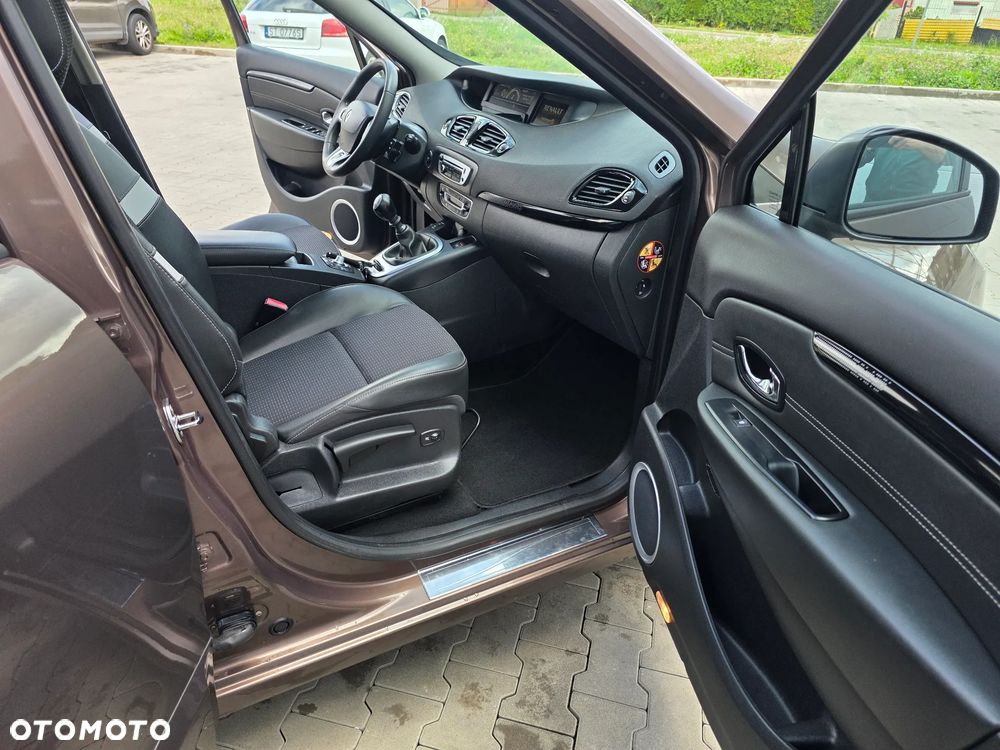 Renault Scenic TCe 130 Bose Edition - 38