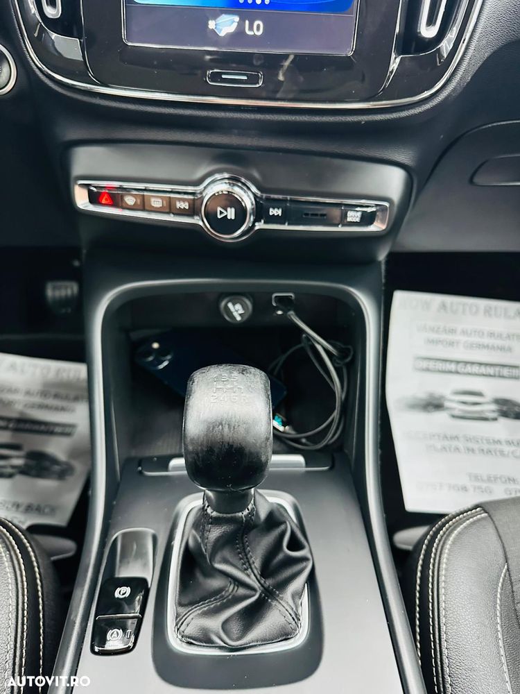 Volvo XC 40 T3 Momentum - 26