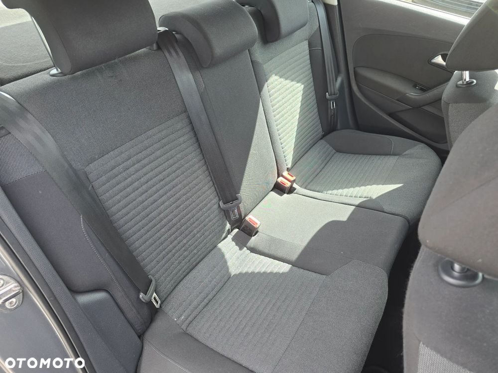 Volkswagen Polo - 14