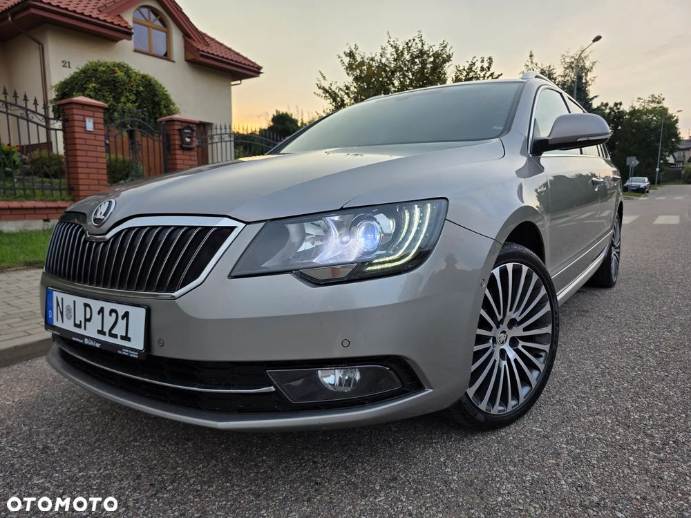 Skoda Superb 2.0 TDI 4x4 Platinum Outdoor DSG - 1