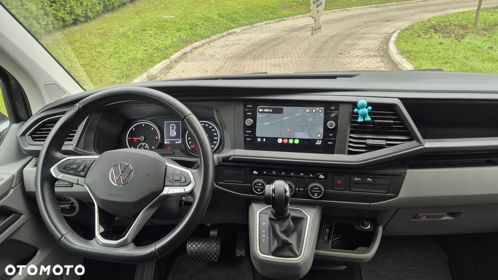 Volkswagen Caravelle - 14