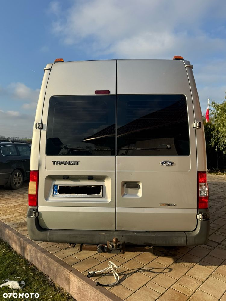 Ford Transit - 12