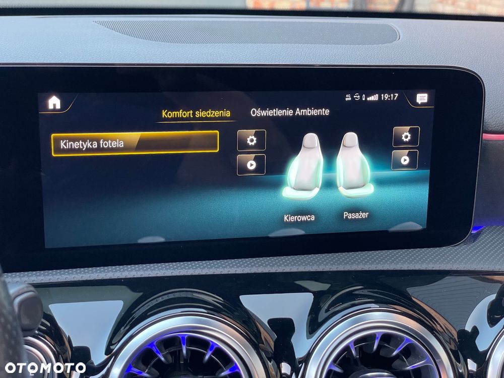 Mercedes-Benz Klasa A 220 d 8G-DCT AMG Line - 25