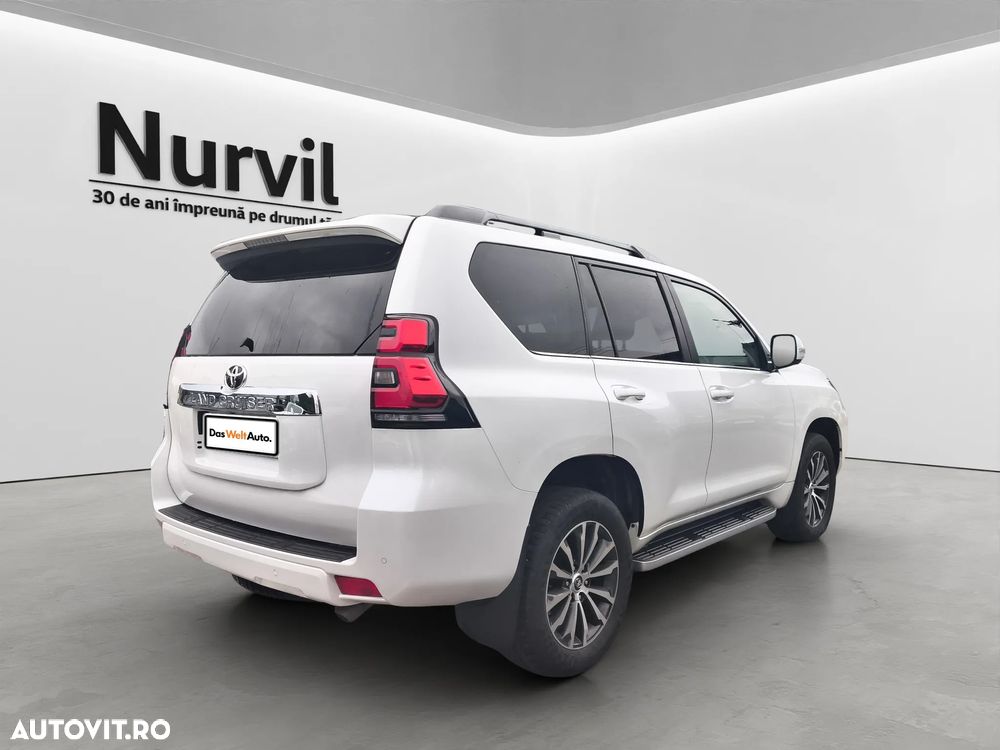 Toyota Land Cruiser - 5