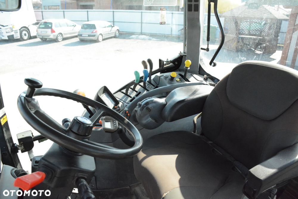 New Holland TSA.135 / 2004r. / Ładowacz czołowy / Tuz / Klima / Super stan - 21