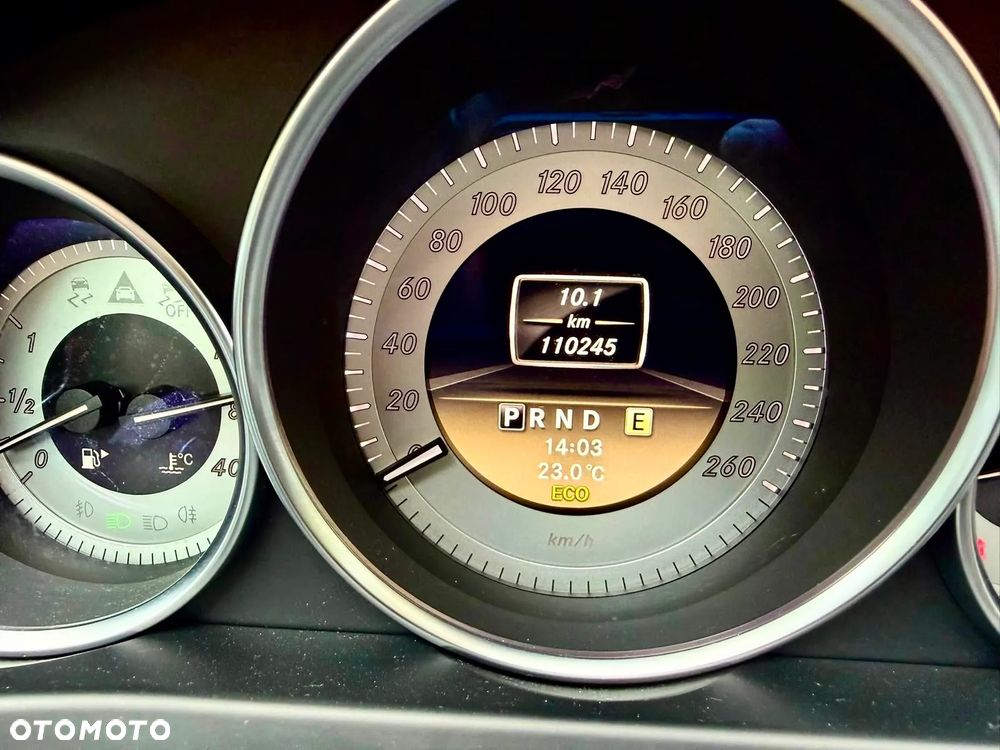 Mercedes-Benz Klasa C 180 BlueEFFICIENCY 7G-TRONIC - 12