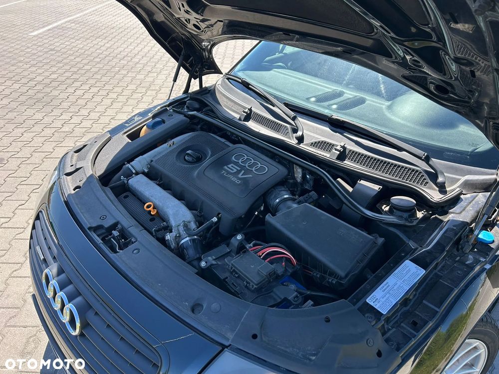 Audi TT Coupé 1.8T Quattro - 10