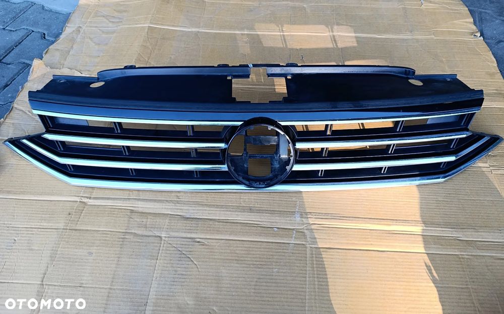 VW PASSAT B8 GRILL ATRAPA ZDERZAKA PRZÓD 3G0853653K - 1
