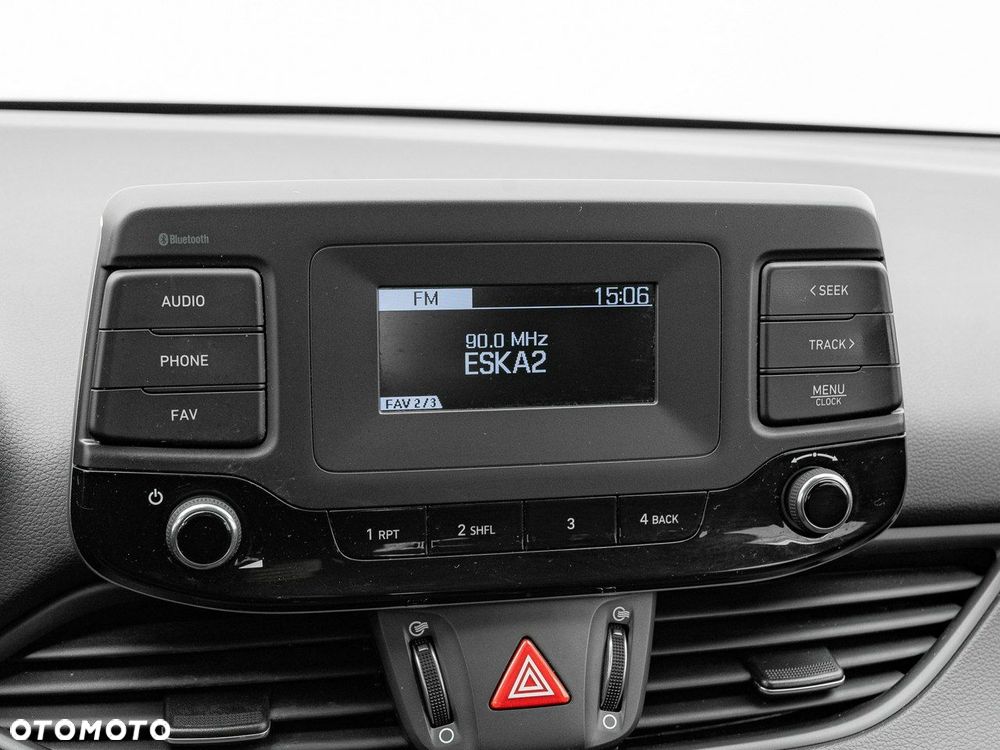 Hyundai i30 1.5 DPI Classic + - 20