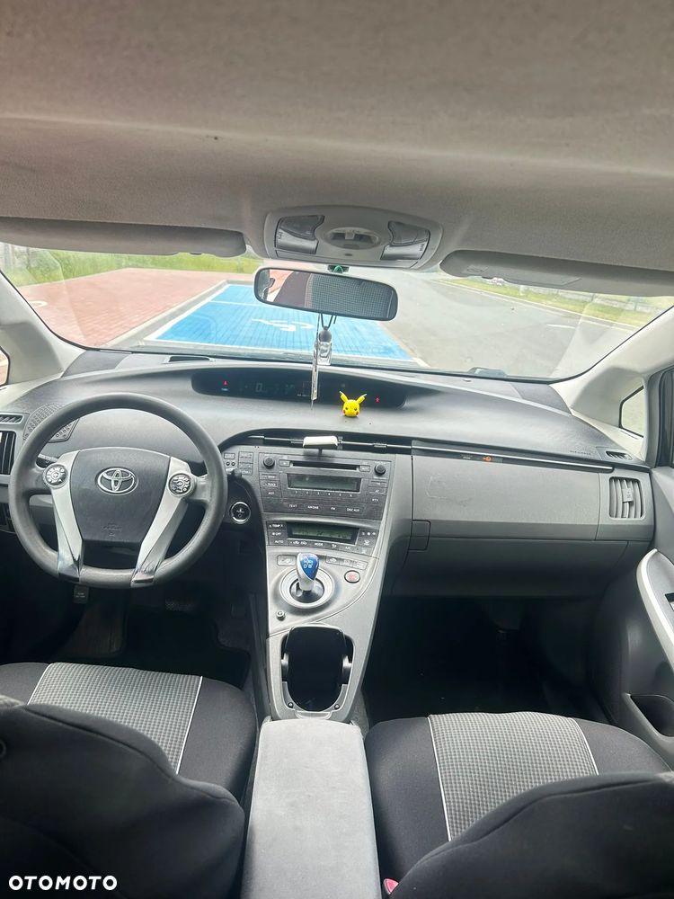 Toyota Prius 1.8 HSD Sol - 6