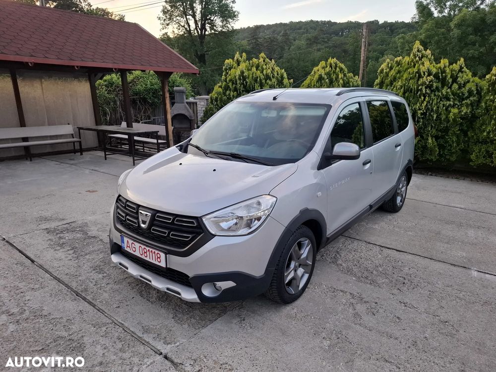 Dacia Lodgy dCi 110 Stepway Celebration - 1