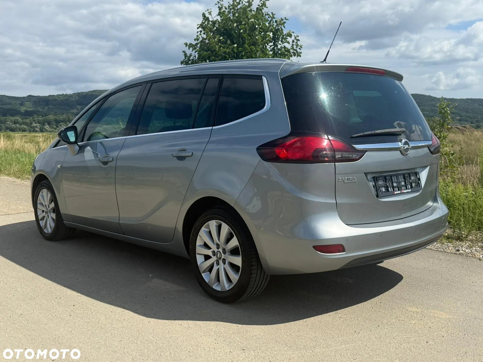 Opel Zafira - 2