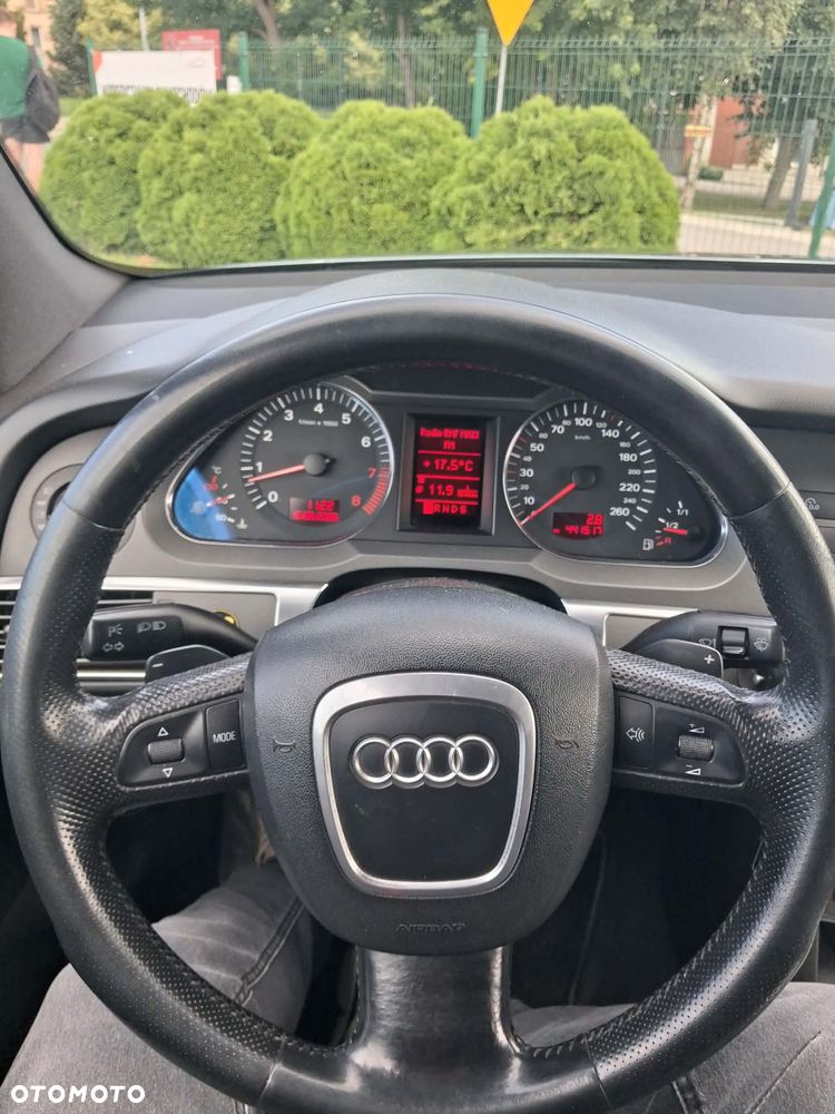 Audi A6 Limousine 2.4 Multitronic - 9
