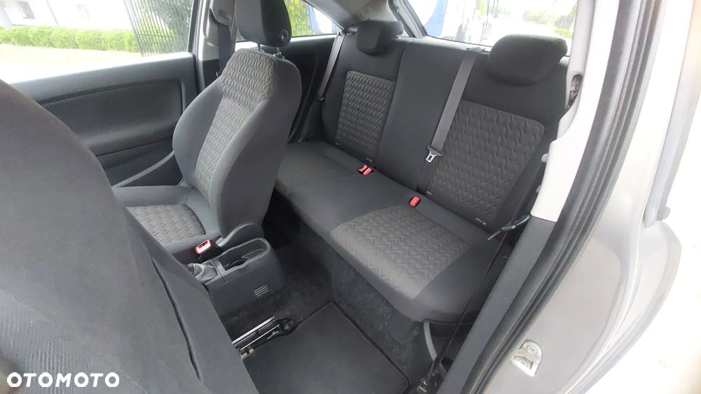 Opel Corsa 1.4 16V Color Edition - 22