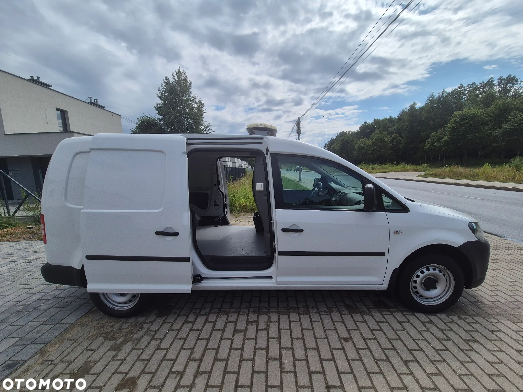 Volkswagen Caddy - 10