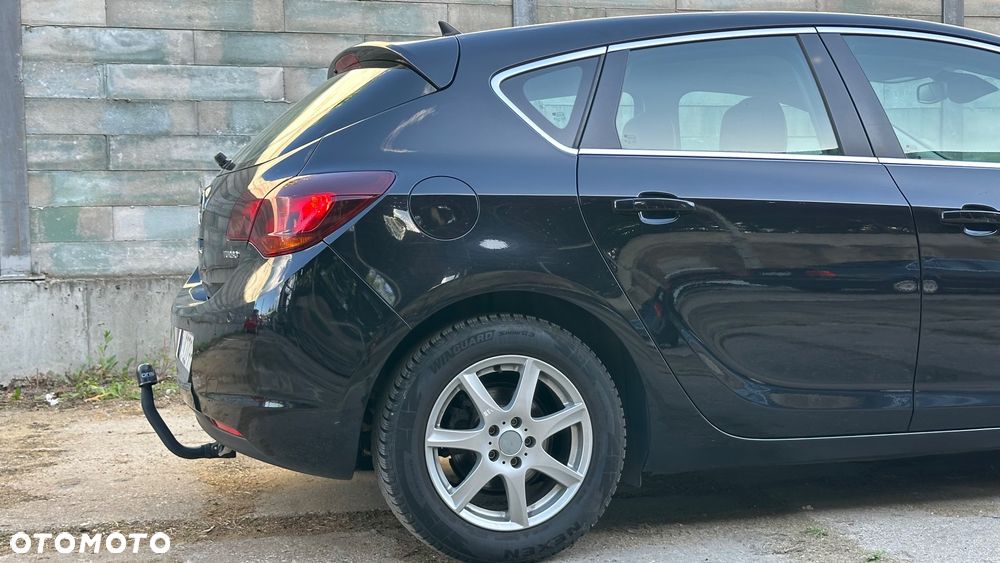 Opel Astra 1.4 Turbo Cosmo - 18
