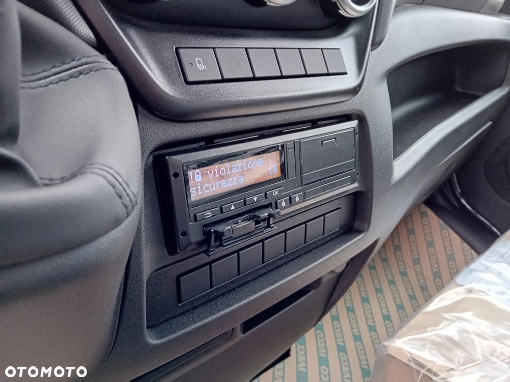 Iveco Daliy 50C18HZ podwozie 3.0 Diesel 180KM rozstaw osi 4750 mm dostępne "od ręki" - 9