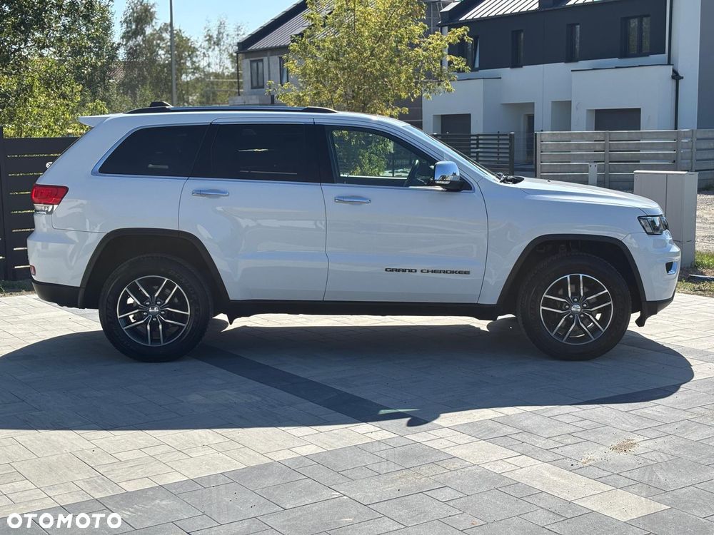 Jeep Grand Cherokee - 9