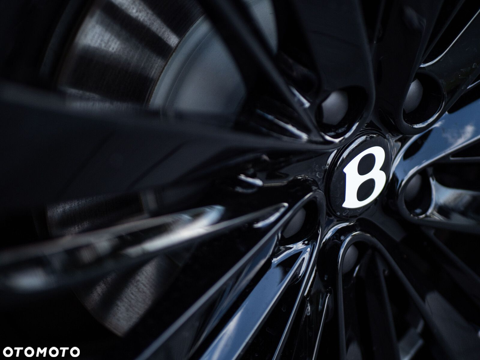 Bentley Flying Spur - 11